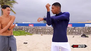 Surfando na piroca fulfil dotado&excl;